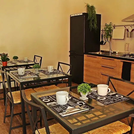 فندق مبيت وإفطار Il Civico 2 3*